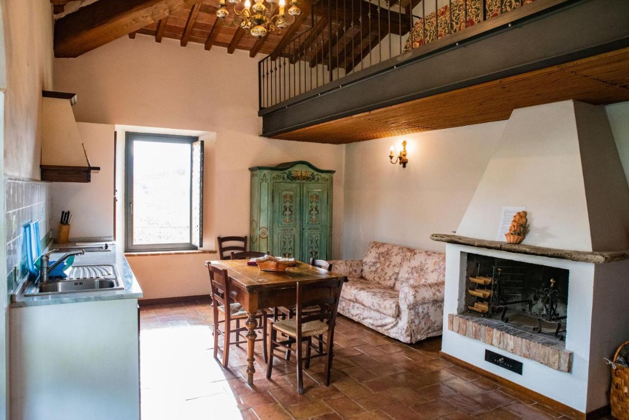 Le 7 Camicie 3* Castelnuovo dellʼAbate